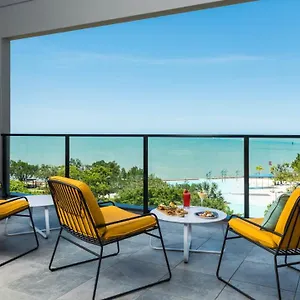 Oaks Cairns