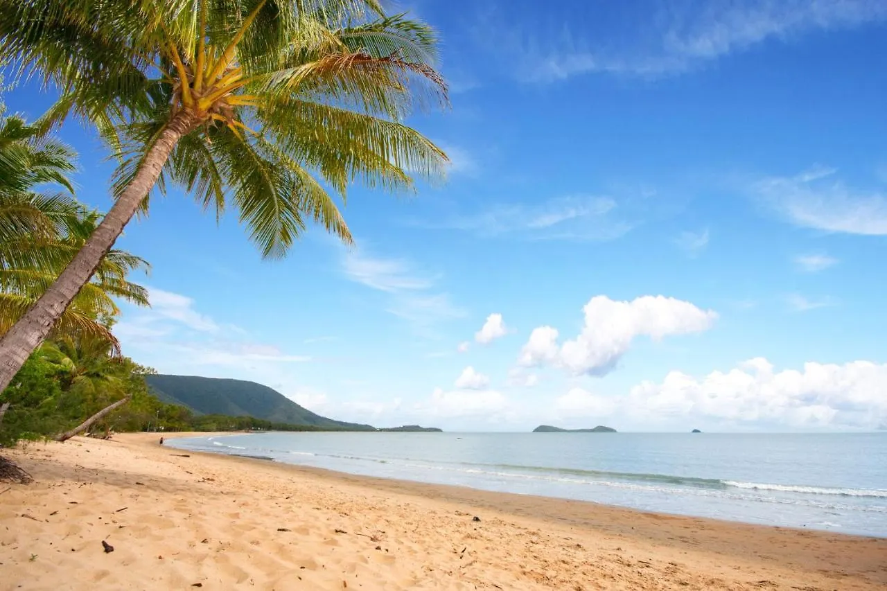 Belle Escapes Absolute Beachfront Luxury Home Kewarra Beach Cairns Holiday home