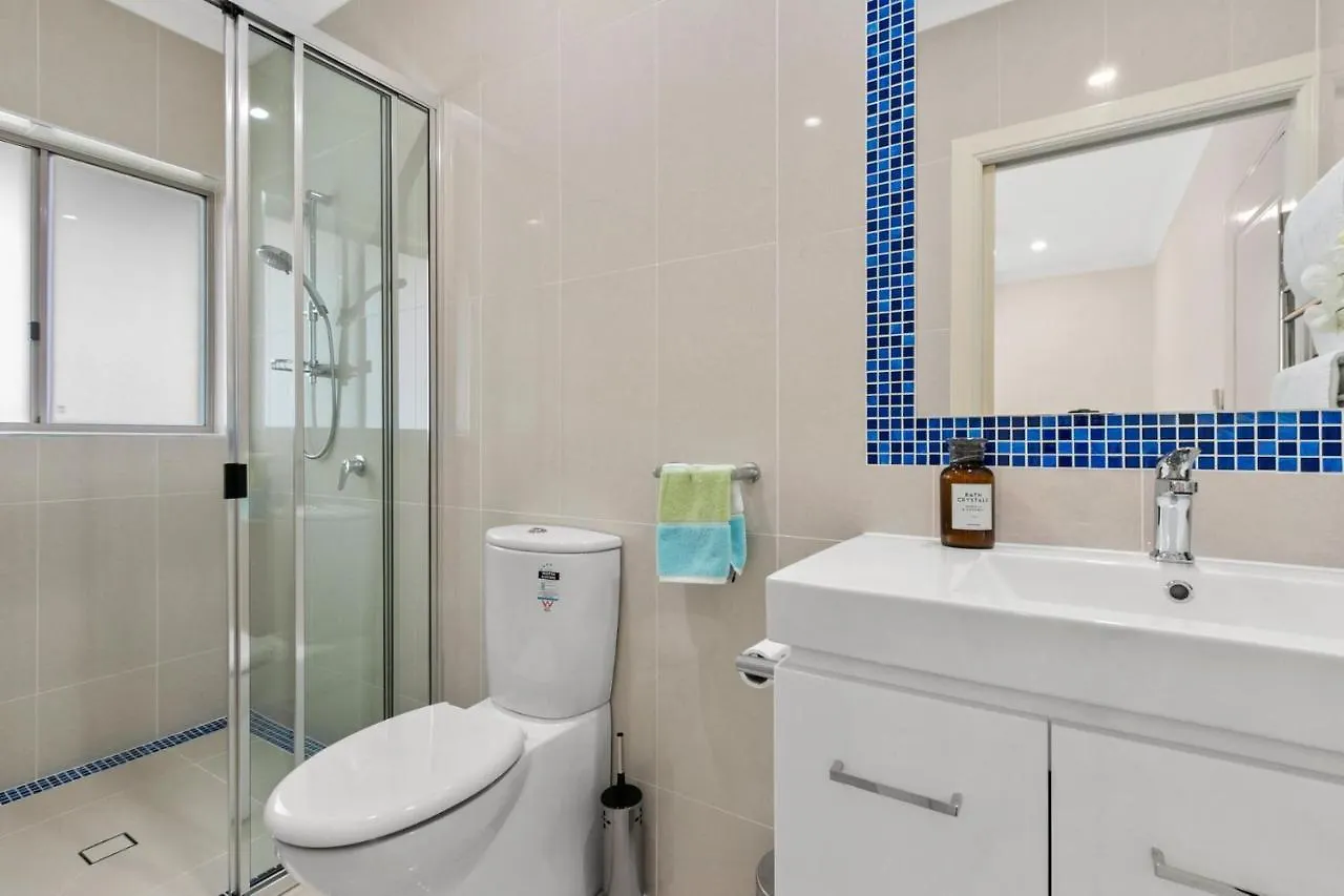 Belle Escapes Absolute Beachfront Luxury Home Kewarra Beach Cairns